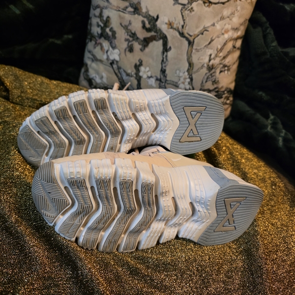 Nike Women's Free Metcon 6 Training Shoes Size 7 - Picture 8 of 10